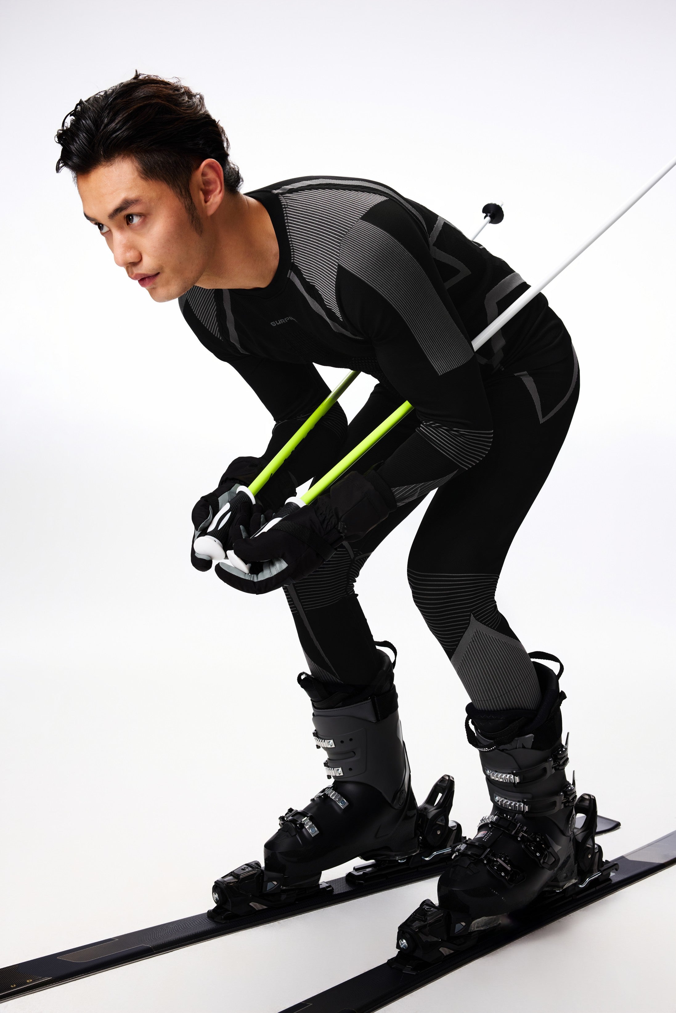 Surpine _ elite_thermal_compression_baselayer_men_black_grey_feature_2