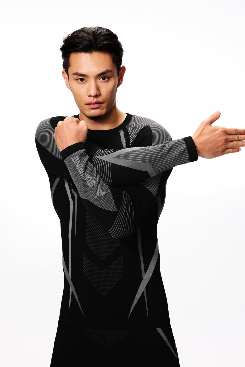 Surpine _ elite_thermal_compression_baselayer_men_black_grey_feature_4