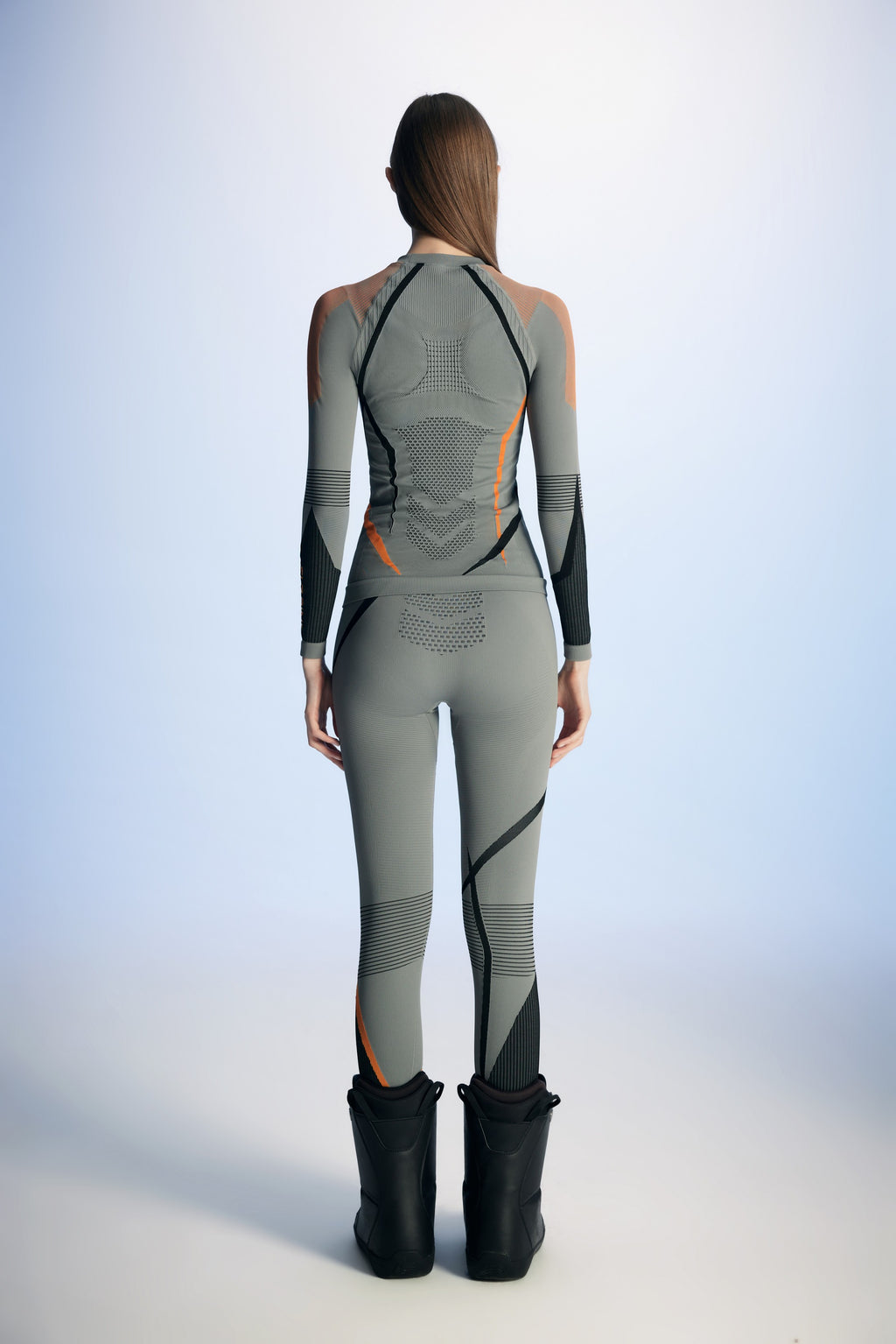 Surpine _ elite_thermal_compression_baselayer_women_black_orange_back